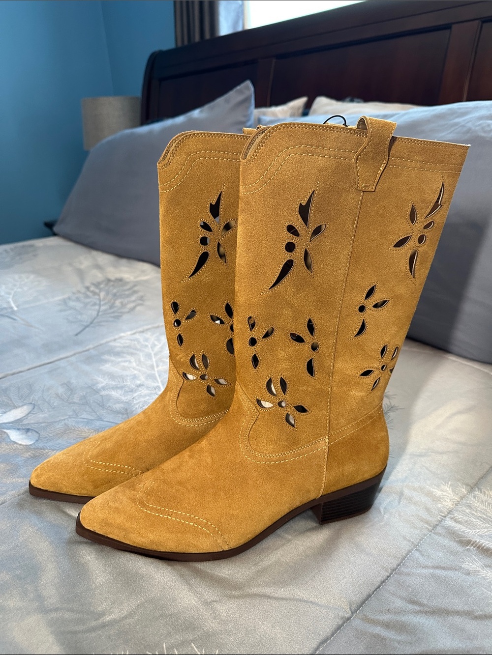 NWTS No Boundaries Suede like Cutout Western Mid-Calf Boots - taupe Sz 11 👢